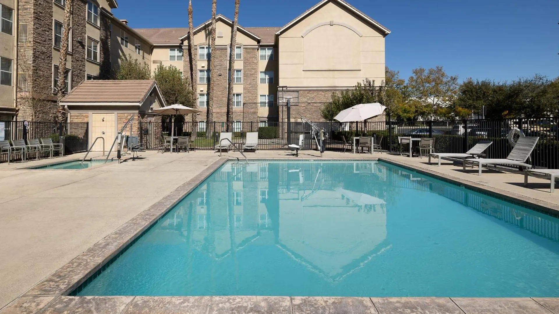 *** Hotel Homewood Suites By Hilton Ontario Rancho Cucamonga United States